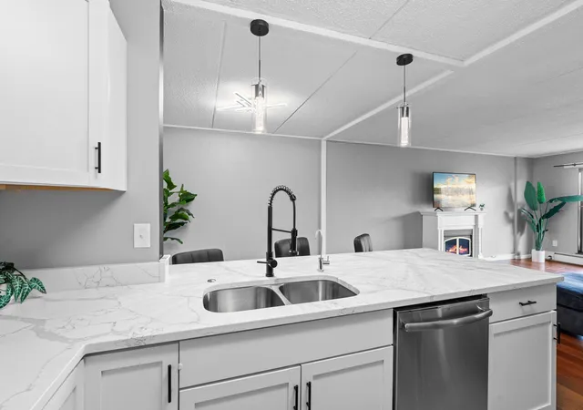 Photo 4 of Condo for sale at 10501 Cedar Lake Rd #512, Hopkins, MN 55305 | MLS# 7149556 | Listing updated on 2026-10-09