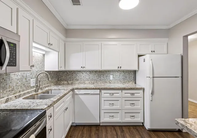 Photo 3 of Single family home for sale at 7227 W Franklin Ave, Minneapolis, MN 55426 | MLS# 7149564 | Listing updated on 2026-10-09