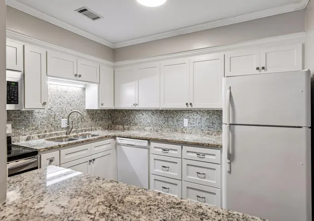 Photo 4 of Single family home for sale at 7227 W Franklin Ave, Minneapolis, MN 55426 | MLS# 7149564 | Listing updated on 2026-10-09