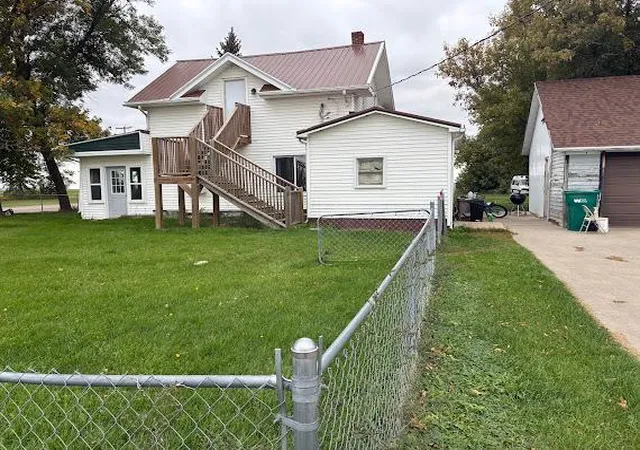 Photo 1 of Single family home for sale at 25 16th Avenue N, Carrington, ND 58421 | MLS# 7149566 | Listing updated on 2026-09-25