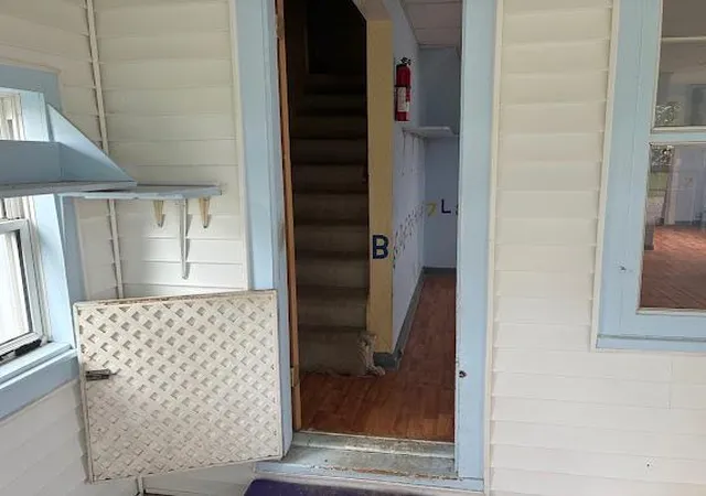 Photo 4 of Single family home for sale at 25 16th Avenue N, Carrington, ND 58421 | MLS# 7149566 | Listing updated on 2026-09-25