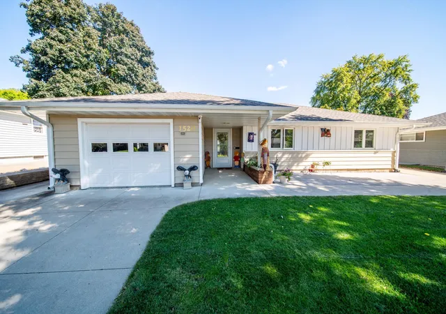 Photo 2 of Single family home for sale at 1520 10th Avenue Ne, Rochester, MN 55906 | MLS# 7149579 | Listing updated on 2026-10-07