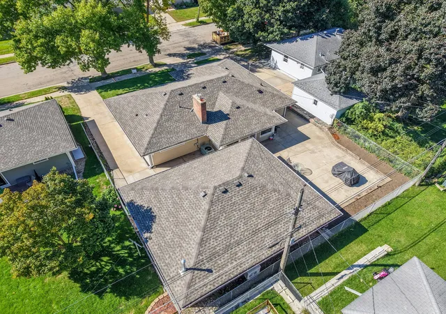 Photo 3 of Single family home for sale at 1520 10th Avenue Ne, Rochester, MN 55906 | MLS# 7149579 | Listing updated on 2026-10-07