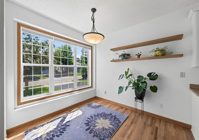 Photo 3 of Single family home for sale at 3896 Darling Dr, Saint Paul, MN 55125 | MLS# 7149588 | Listing updated on 2026-10-07