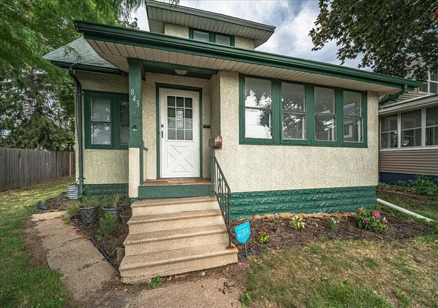 Photo 2 of Single family home for sale at 843 E Ivy Ave, Saint Paul, MN 55106 | MLS# 7149590 | Listing updated on 2026-10-02