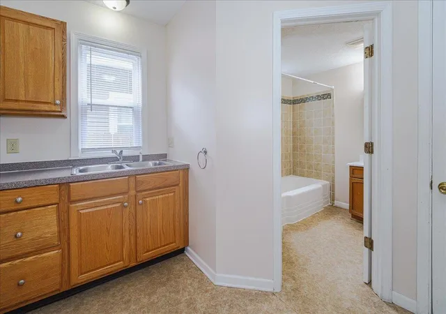 Photo 4 of Single family home for sale at 843 E Ivy Ave, Saint Paul, MN 55106 | MLS# 7149590 | Listing updated on 2026-10-02