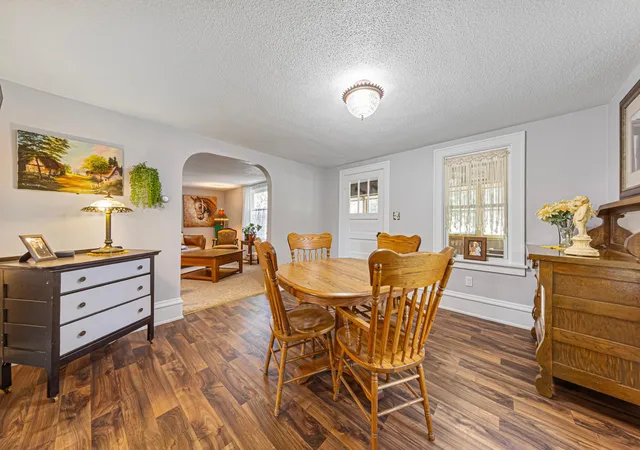 Photo 4 of Single family home for sale at 545 Willow St, Faribault, MN 55021 | MLS# 7149595 | Listing updated on 2026-09-29