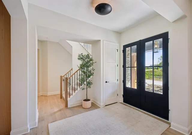 Photo 3 of Mansion for sale at 10377 Mallard Dr, Chaska, MN 55318 | MLS# 7149599 | Listing updated on 2026-10-07