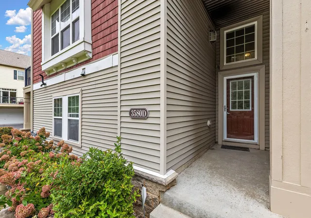 Photo 3 of Single family home for sale at 3580 Hazel Trl #D, Saint Paul, MN 55129 | MLS# 7149615 | Listing updated on 2026-10-06