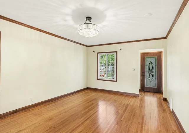 Photo 3 of Single family home for sale at 3317 Yosemite Ave S, Minneapolis, MN 55416 | MLS# 7149617 | Listing updated on 2026-10-17