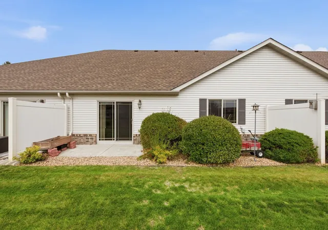 Photo 3 of Sale Pending at 606 Graceview Dr, Saint Joseph, MN 56374 | MLS# 7149620 | Listing updated on 2026-10-05