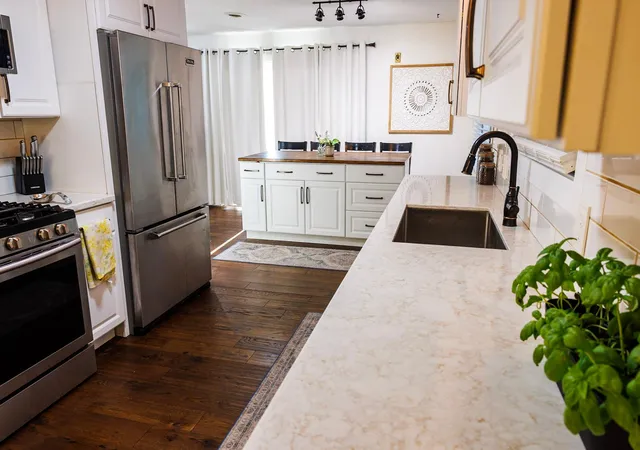 Photo 3 of Sale Pending at 40 B St, Saint Paul, MN 55106 | MLS# 7149624 | Listing updated on 2026-10-14