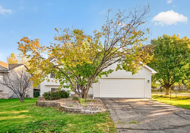 Photo 2 of Single family home for sale at 18396 Everest Path, Farmington, MN 55024 | MLS# 7149632 | Listing updated on 2026-10-24