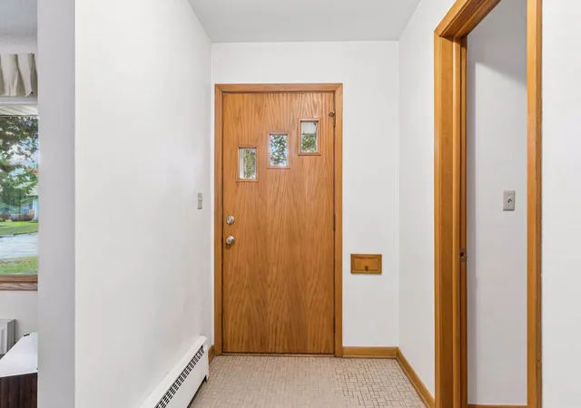 Photo 4 of Single family home for sale at 202 Ash St W, South Saint Paul, MN 55075 | MLS# 7149640 | Listing updated on 2026-09-25