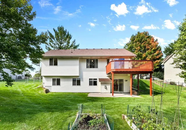 Photo 4 of Sale Pending at 2960 Rice Crk Pkwy NE, Minneapolis, MN 55449 | MLS# 7149641 | Listing updated on 2026-10-08