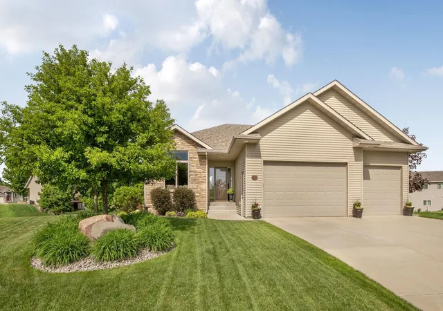 Photo 1 of Sale Pending at 2309 Wyoming Ct, Sartell, MN 56377 | MLS# 7149673 | Listing updated on 2026-10-01