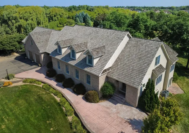 Photo 2 of Mansion for sale at 500 Navajo Rd W, Hamel, MN 55340 | MLS# 7149686 | Listing updated on 2026-10-01