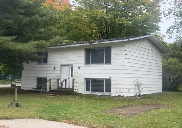 Photo 1 of Single family home for sale at 601 Sw 6th Street, Little Falls, MN 56345 | MLS# 7149713 | Listing updated on 2026-09-30