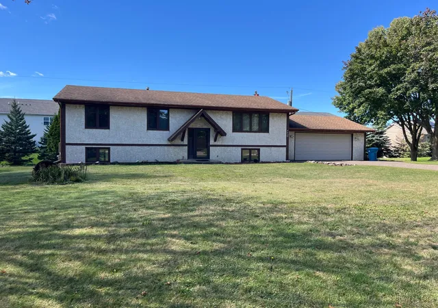 Photo 1 of Single family home for sale at 4459 Urbandale Ct N, Minneapolis, MN 55446 | MLS# 7149723 | Listing updated on 2026-10-08