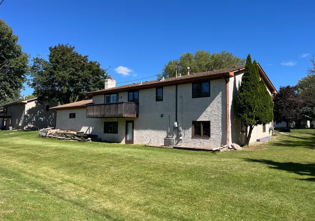 Photo 2 of Single family home for sale at 4459 Urbandale Ct N, Minneapolis, MN 55446 | MLS# 7149723 | Listing updated on 2026-10-08