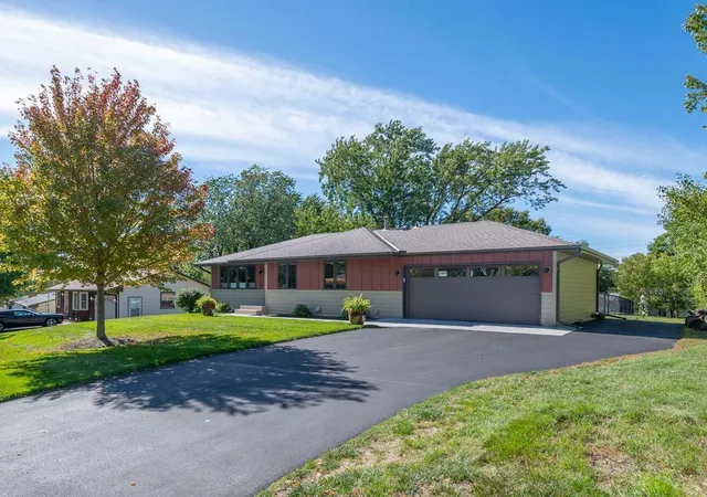 Photo 3 of Single family home for sale at 13008 Lakeview Dr, Burnsville, MN 55337 | MLS# 7149744 | Listing updated on 2026-10-08