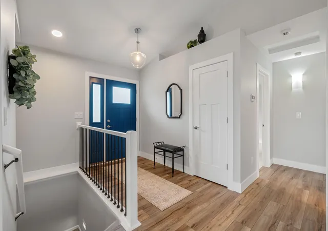 Photo 2 of Single family home for sale at 910 Lee St Ne, Owatonna, MN 55060 | MLS# 7149774 | Listing updated on 2026-10-15