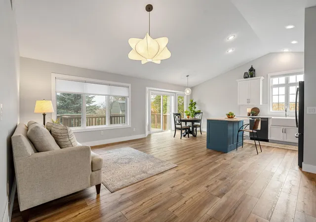 Photo 4 of Single family home for sale at 910 Lee St NE, Owatonna, MN 55060 | MLS# 7149774 | Listing updated on 2026-10-15
