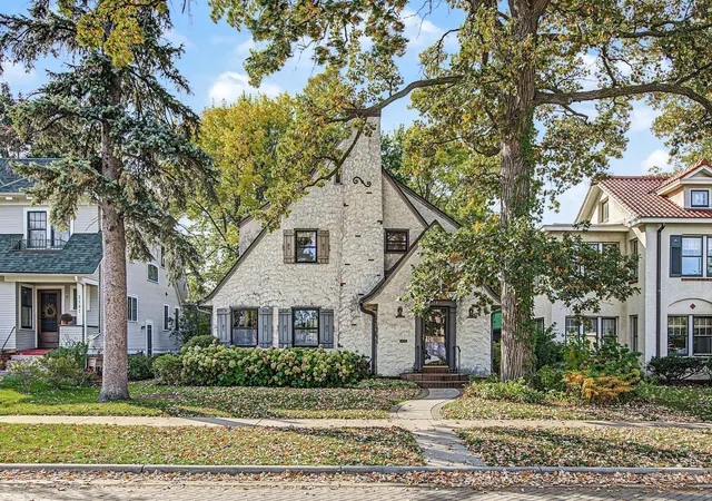 Photo 1 of Single family home for sale at 2188 Goodrich Ave, Saint Paul, MN 55105 | MLS# 7149786 | Listing updated on 2026-10-08