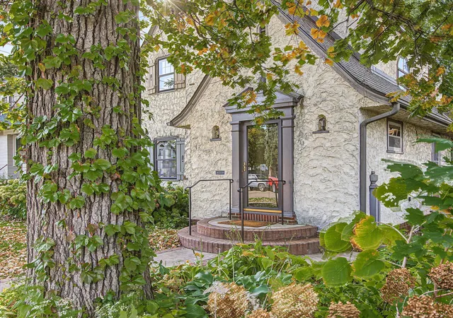 Photo 2 of Single family home for sale at 2188 Goodrich Ave, Saint Paul, MN 55105 | MLS# 7149786 | Listing updated on 2026-10-08