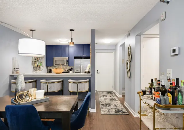 Photo 2 of Condo for sale at 48 Groveland Ter #206B, Minneapolis, MN 55403 | MLS# 7149798 | Listing updated on 2026-10-21