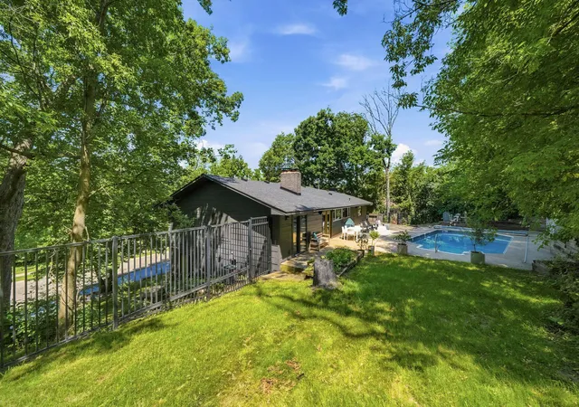 Photo 1 of Single family home for sale at 138 Chaparral Dr, Saint Paul, MN 55124 | MLS# 7149804 | Listing updated on 2026-10-07