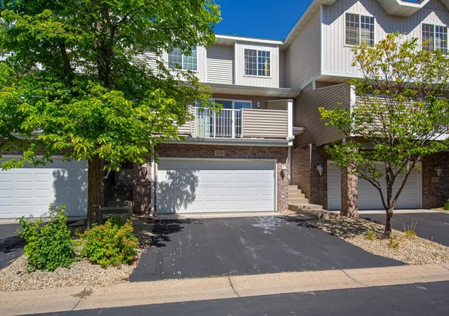 Photo 1 of Single family home for sale at 2720 Brockman Ct, Northfield, MN 55057 | MLS# 7149816 | Listing updated on 2026-09-26