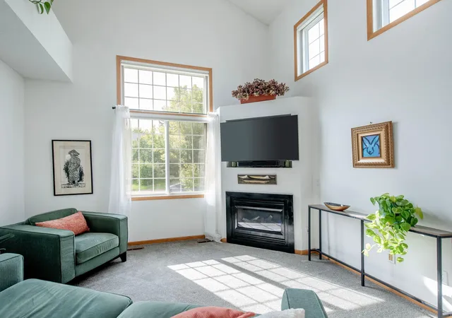 Photo 4 of Single family home for sale at 1757 Elm St, Saint Paul, MN 55110 | MLS# 7149850 | Listing updated on 2026-10-07