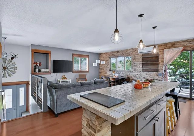 Photo 3 of Single family home for sale at 2813 Latoka Beach Rd Nw, Alexandria, MN 56308 | MLS# 7149867 | Listing updated on 2026-10-07