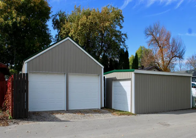 Photo 3 of Single family home for sale at 820 Horace Ave N, Thief River Falls, MN 56701 | MLS# 7149876 | Listing updated on 2026-10-04