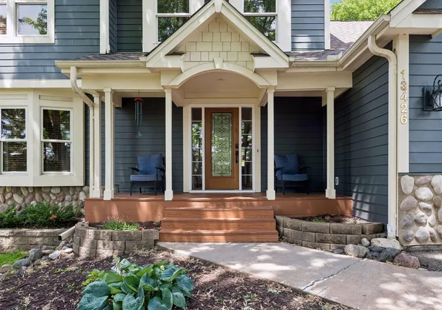 Photo 4 of Single family home for sale at 13426 Excelsior Blvd, Minnetonka, MN 55345 | MLS# 7149899 | Listing updated on 2026-10-21