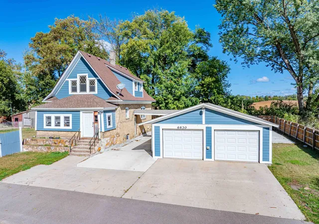Photo 2 of Single family home for sale at 6630 Augusta Rd, Chaska, MN 55318 | MLS# 7149917 | Listing updated on 2026-10-02