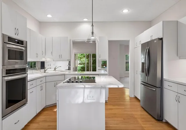Photo 4 of Sale Pending at 145 Edgewood Ct, Wayzata, MN 55391 | MLS# 7149937 | Listing updated on 2026-10-02