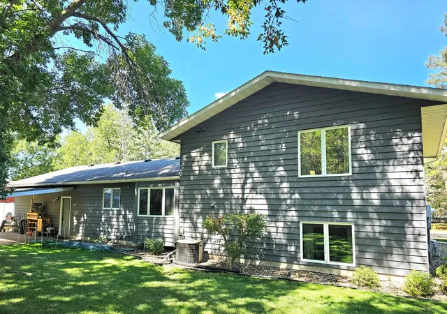 Photo 2 of Single family home for sale at 1928 Linda Ln, Saint Cloud, MN 56301 | MLS# 7149944 | Listing updated on 2026-10-07