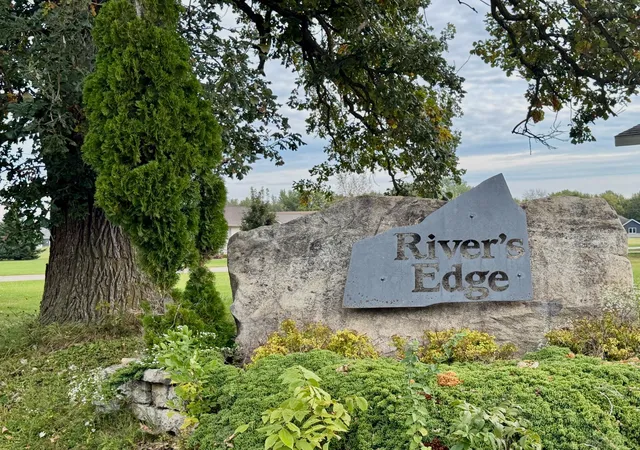 Photo 3 of Land for sale at 125 Freund Blvd, Le Roy, MN 55951 | MLS# 7149945 | Listing updated on 2026-09-25