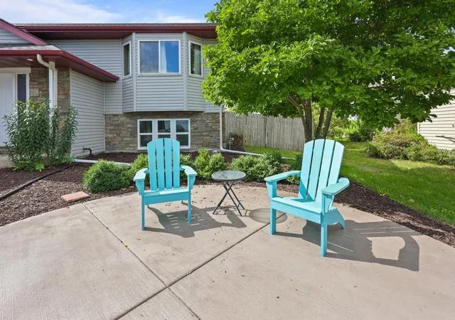 Photo 2 of Single family home for sale at 111 Hill St, Montrose, MN 55363 | MLS# 7149957 | Listing updated on 2026-10-04