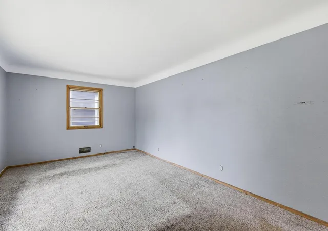 Photo 4 of Single family home for sale at 1259 Laurel Ave, Saint Paul, MN 55104 | MLS# 7149968 | Listing updated on 2026-10-08