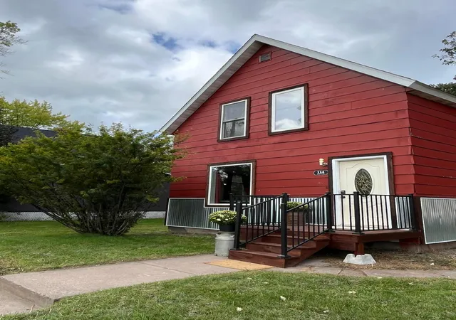 Photo 2 of Single family home for sale at 114 Lark St, Sandstone, MN 55072 | MLS# 7149971 | Listing updated on 2026-09-28