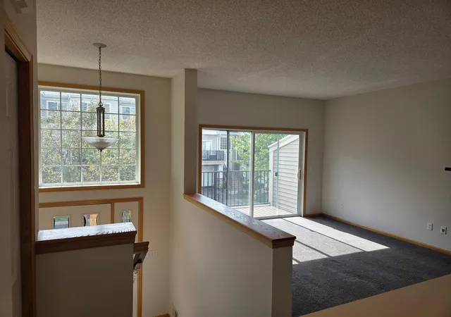 Photo 4 of Single family home for sale at 2387 Eagle Tr Ln, Saint Paul, MN 55129 | MLS# 7149973 | Listing updated on 2026-10-05