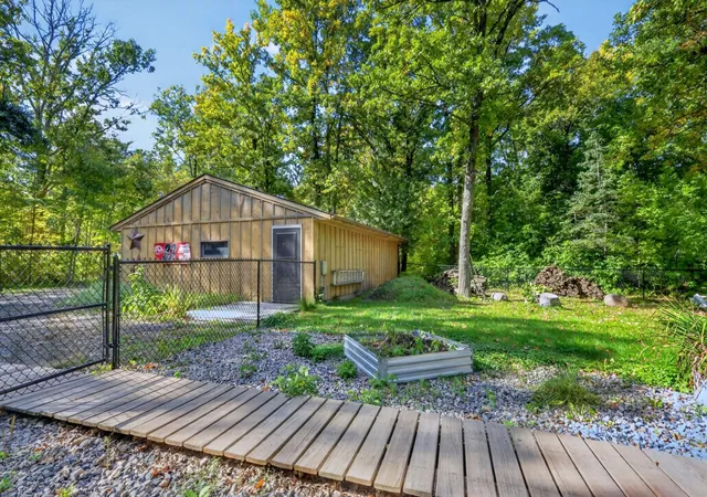 Photo 3 of Single family home for sale at 2016 Knollwood Dr, Grand Rapids, MN 55744 | MLS# 7149983 | Listing updated on 2026-10-01