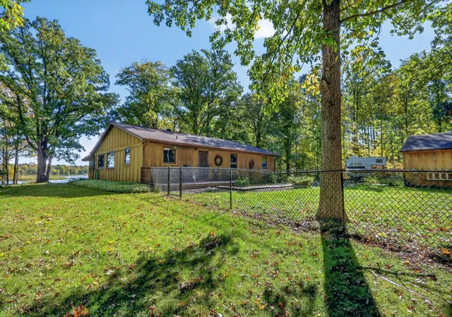 Photo 4 of Single family home for sale at 2016 Knollwood Dr, Grand Rapids, MN 55744 | MLS# 7149983 | Listing updated on 2026-10-01