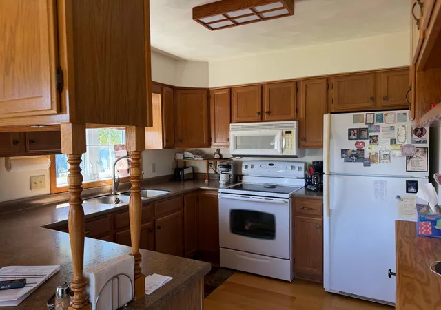 Photo 3 of Sale Pending at 34418 Woodville Blvd, Waseca, MN 56093 | MLS# 7150007 | Listing updated on 2026-10-06