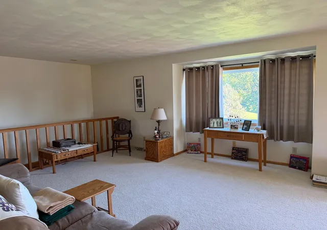 Photo 4 of Sale Pending at 34418 Woodville Blvd, Waseca, MN 56093 | MLS# 7150007 | Listing updated on 2026-10-06