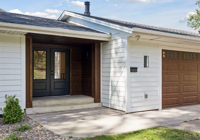 Photo 4 of Single family home for sale at 12056 Everton Ave N, Saint Paul, MN 55110 | MLS# 7150020 | Listing updated on 2026-10-04