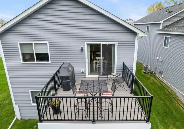 Photo 4 of Single family home for sale at 1007 Alexander Ct, Montrose, MN 55363 | MLS# 7150021 | Listing updated on 2026-10-05